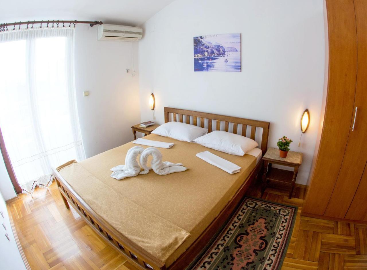 Guest House Mandarina 부드바 외부 사진